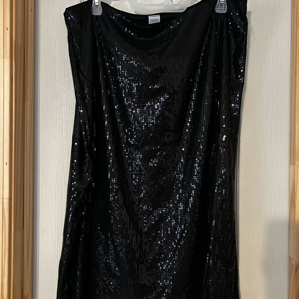 Time and Tru Black Sequin MIDI Skirt